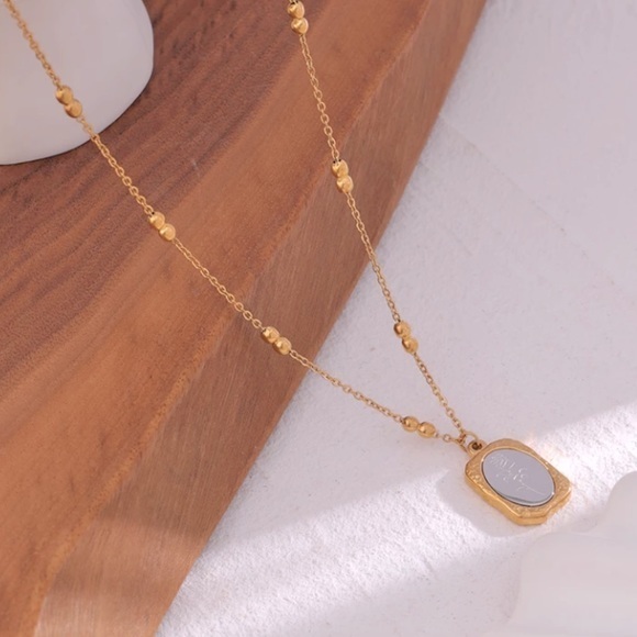 18K Gold Plated Rose Pendant Necklace - Picture 2 of 13